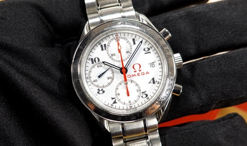 Omega 39mm speedmaster date - omega,